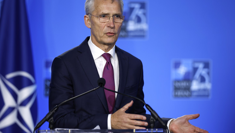 Ar fi putut fi prevenita invazia Rusiei in Ucraina? Raspunsul lui Jens Stoltenberg, dat in ultimul interviu acordat ca sef al NATO Imagine
