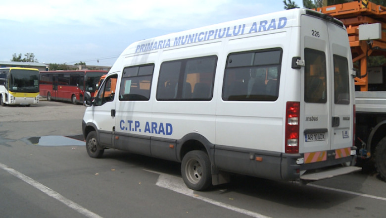 Arad. Concurenta neloiala pentru transportatorii licentiati Imagine