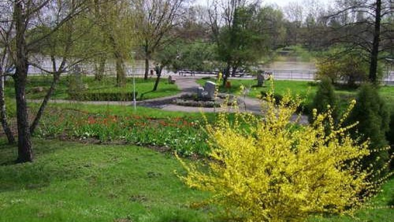 ARAD. Primaria a lasat in paragina doua parcuri in care a investit  milioane de euro Imagine