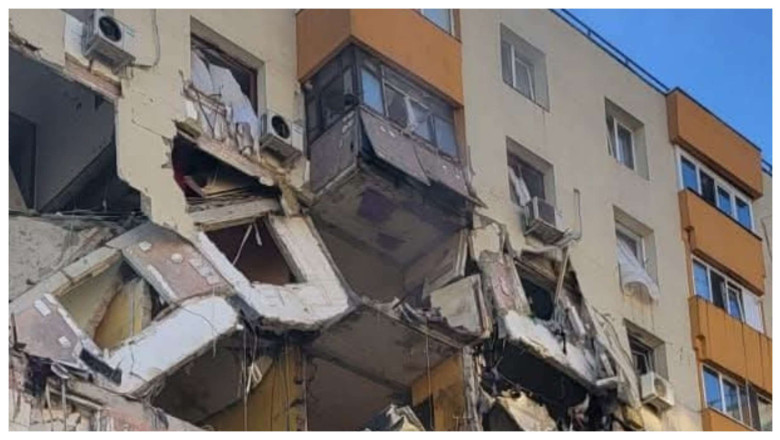 Arafat a anuntat ca nimeni nu mai are voie sa intre in cladirea din Rahova dupa explozie: „Blocul e cu risc de colaps” Imagine