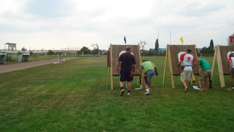 Arcasii tintesc titlul la Oradea, unde este organizat campionatul national de tir cu arcul Imagine