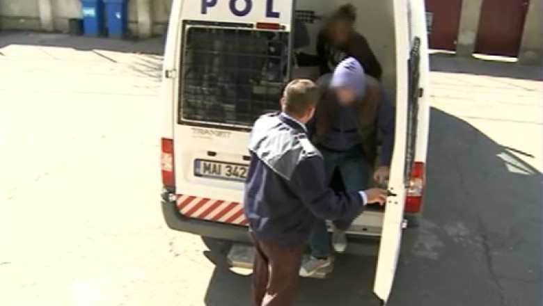 Arestari in cazul falsificatorilor de bani de la Oradea Imagine