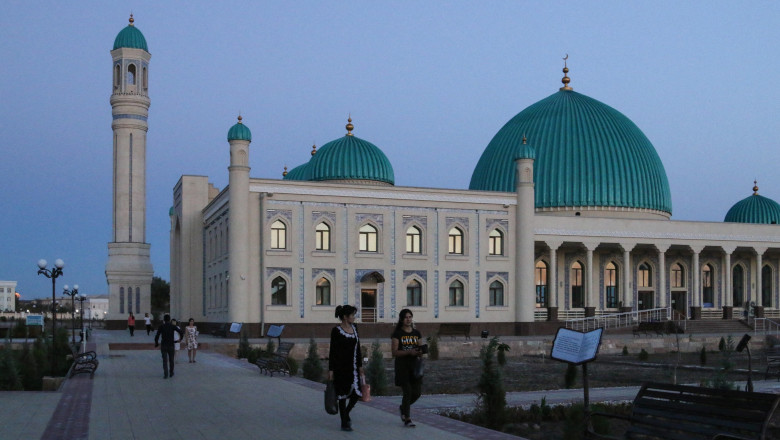 Arestari in masa dupa unul din rarele proteste antiguvernamentale din Uzbekistan Imagine