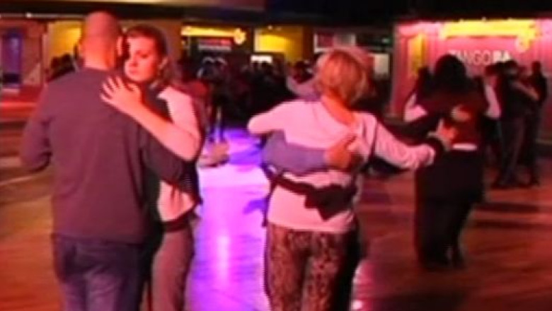 Argentina. Peste 2.000 de concurenti lupta pentru titlul de campion mondial la tango Imagine