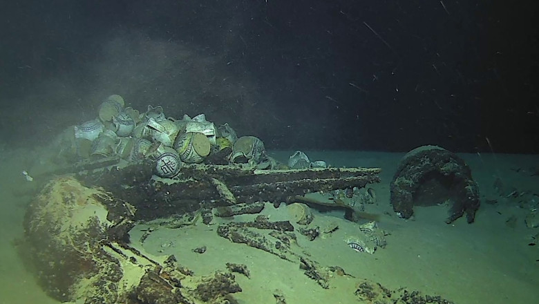 Arheologii au descoperit epava unei nave la peste 2,5 kilometri sub apa, in sudul Frantei Imagine