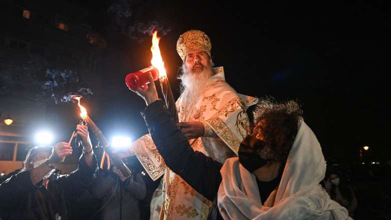 Arhiepiscopul Teodosie crede ca toti banii donati Bisericii sunt buni, chiar si cei proveniti din jocuri de noroc sau pariuri Imagine