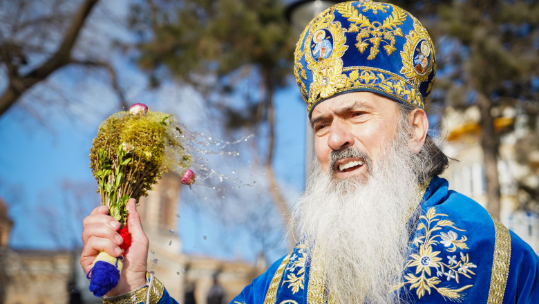 Arhiepiscopul Tomisului, intrebat daca este suparat pe cei care il ancheteaza: „Pe Satana sunt suparat” Imagine