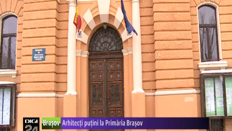 Arhitecti putini la Primaria Brasov  Imagine