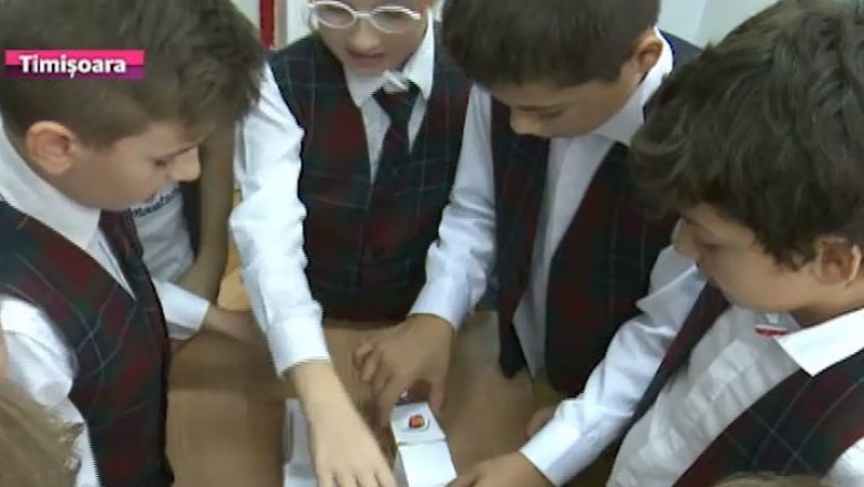 Arhitectura - predata in clasele primare. Elevii din clasele a III-a si a IV-a invata notiuni de proiectare Imagine