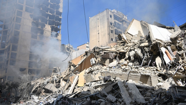 Armata israeliana anunta ca a bombardat „un centru de comanda” Hezbollah din Beirut Imagine