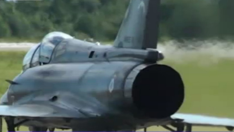 Armata, scutul impotriva inamicilor aerieni Imagine