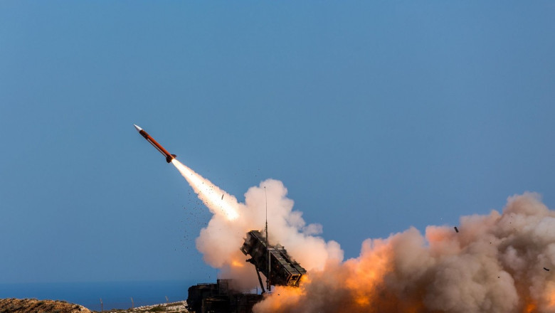 Armata SUA vrea sa cumpere de patru ori mai multe rachete Patriot decat era planificat Imagine