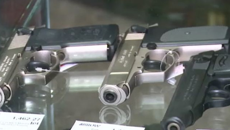 Arme care pot cauza rani grave, chiar moartea, disponibile oricui, pe internet Imagine