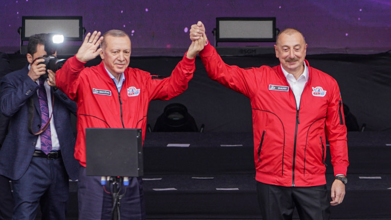 Armenii se tem de o noua invazie a azerilor, dupa ce Erdogan si Aliev au discutat crearea unui coridor terestru prin sudul Armeniei Imagine