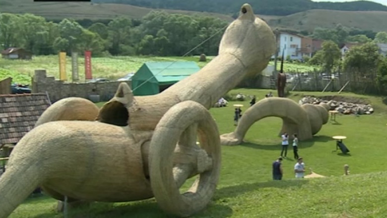 Arta non-conformista cu fan. Parcul cu sculpturi a fost inaugurat in prezenta ministrului Culturii Imagine