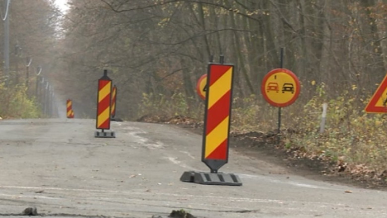 Asfaltare cu dedicatie pentru liderii comunisti chinezi Imagine