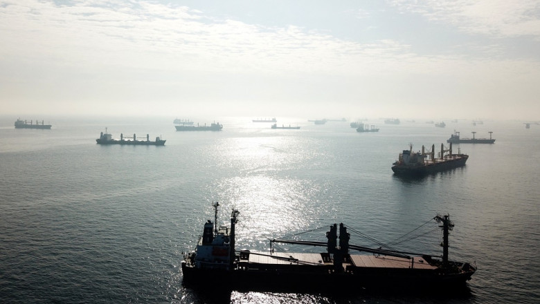Asiguratorii de nave vor anula acoperirea riscului de razboi in Rusia, Ucraina si Belarus Imagine