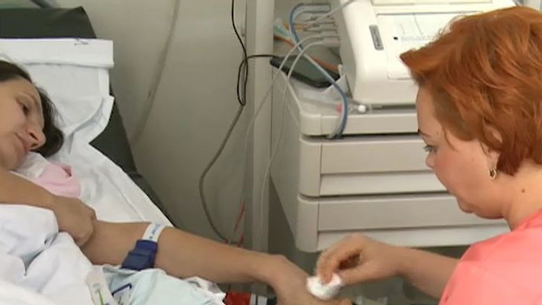 Asistentele din maternitati: munca grea, salarii mici Imagine