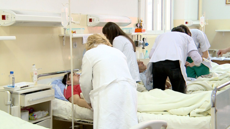 Asistenti medicali intorsi la scoala. Cei care vor sa lucreze peste hotare trebuie sa urmeze un curs de revalorizare Imagine