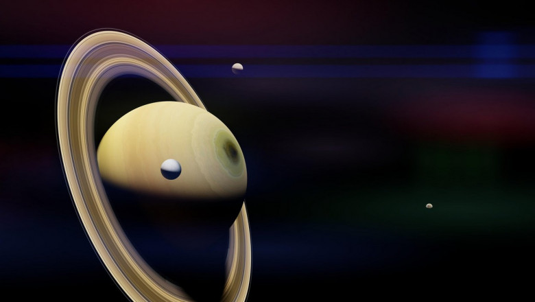 Astronomii au descoperit un jet urias de vapori de apa care provine de pe unul dintre satelitii lui Saturn Imagine