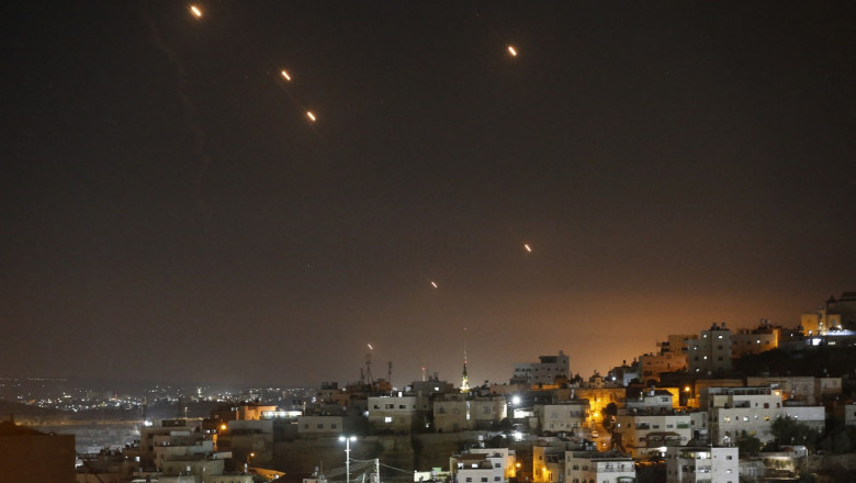 Atac al Iranului asupra Israelului: Marea Britanie a participat la operatiunea de doborare a rachetelor lansate de Teheran Imagine