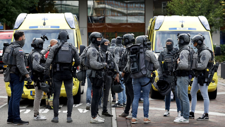 Atac armat la Rotterdam. Bilantul mortilor a crescut la 3. Autorul atacului a fost arestat, motivele neclare Imagine