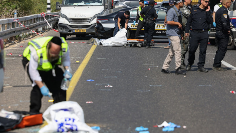 Atac armat pe o autostrada de langa Tel Aviv. Un barbat a deschis focul si a impuscat 5 oameni. Marturia eroulului care l-a oprit Imagine