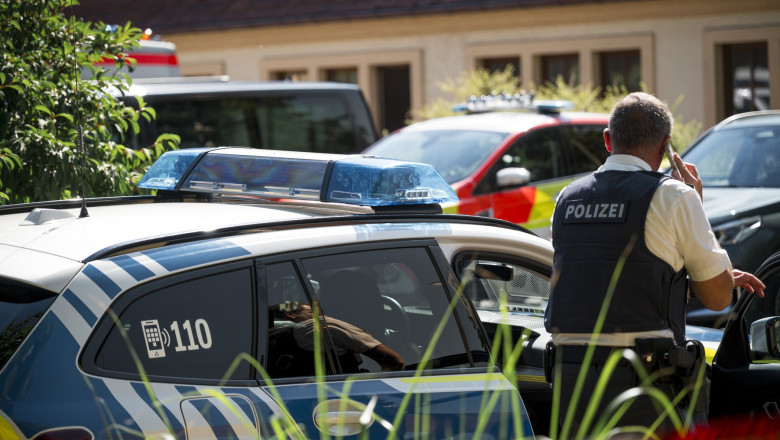 Atac cu cutitul in Germania: un mort si doi raniti, la o companie de utilitati din Bavaria Imagine