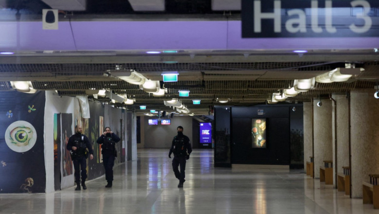 Atac cu cutitul la Gare de Lyon din Paris. Trei persoane au fost ranite Imagine
