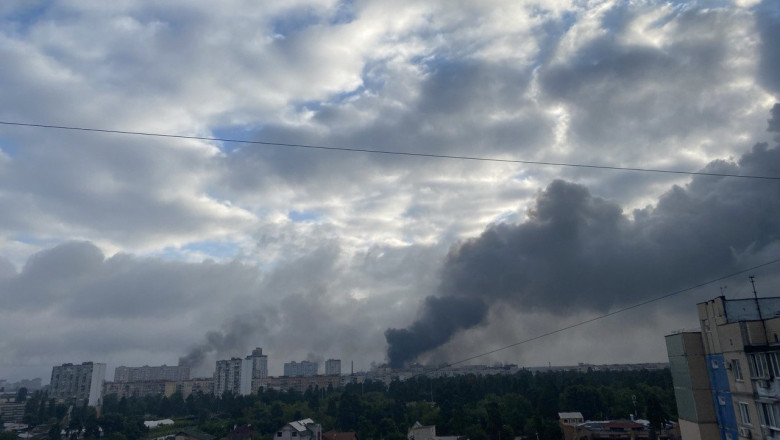 Atac cu drone si rachete asupra Kievului. Locuitorii s-au adapostit in statiile de metrou Imagine