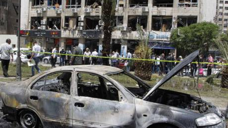 Atac cu masina-capcana la Damasc. Cel putin 10 oameni au murit si 56 au fost raniti Imagine