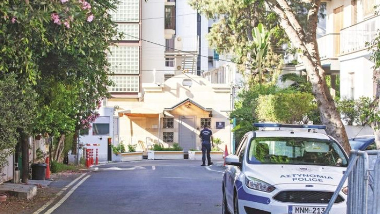 Atac exploziv langa ambasada Israelului din Cipru Imagine
