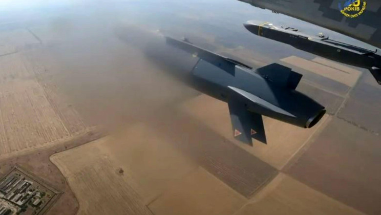 Atac masiv cu drone asupra Sevastopolului: Rusia sustine ca ucrainenii au lovit cu rachete Storm Shadow