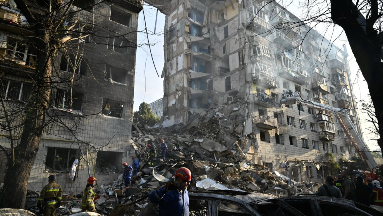 Atac masiv cu rachete si drone rusesti asupra Kievului: 15 oameni au murit, iar 99 au fost raniti Imagine