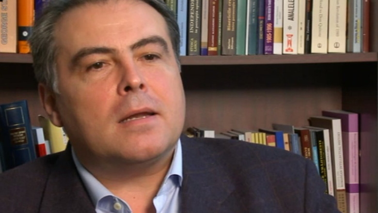 Atac terorist la Paris. Adrian Cioroianu: „Vor sa imprastie frica in Europa” Imagine