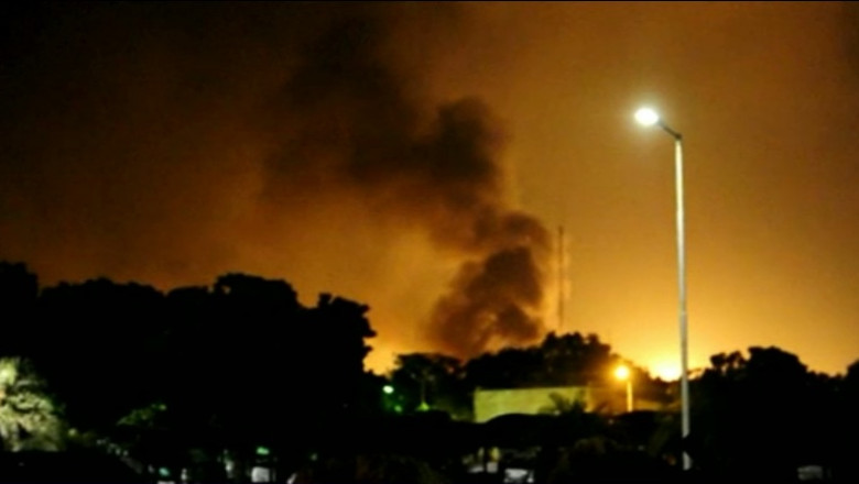 Atacul asupra aeroportului din Pakistan s-a soldat cu 26 de morti Imagine