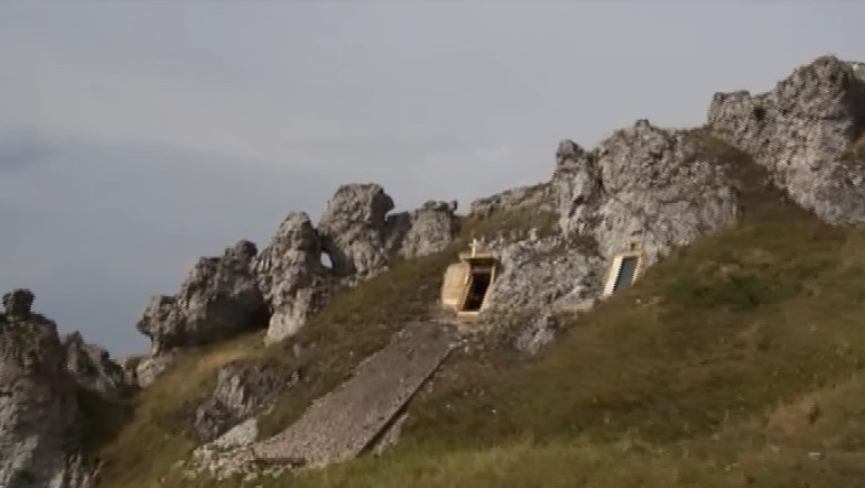 Atacul cu bomba a fost planuit in muntii Sucevei Imagine