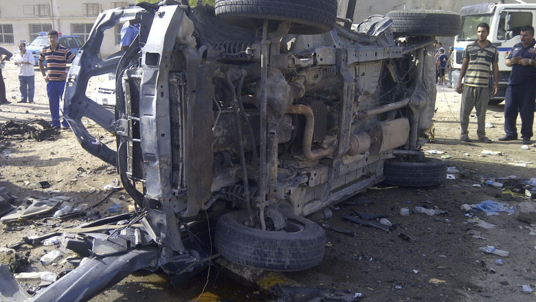 Atentat cu 65 de morti in Bagdad. Victimele participau la o inmormantare Imagine