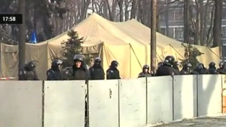 Atentat cu colet-capcana la Kiev. Un protestatar a ramas fara unul dintre brate in urma exploziei Imagine