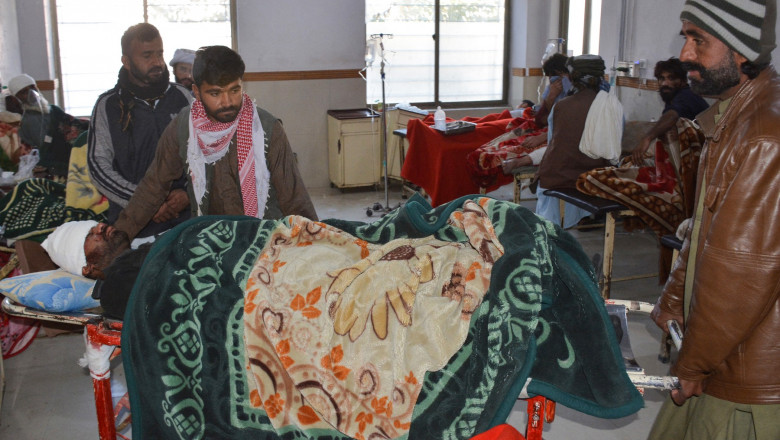 Atentat sinucigas in Pakistan: 3 oameni au fost ucisi si 23 raniti. Talibanii vizeaza vaccinarea impotriva poliomelitei Imagine