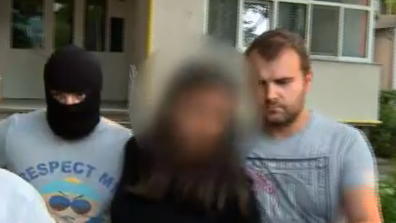 Atentatorul de la Iasi a venit cu volumul scris de el la expertizarea psihiatrica. Le-a cerut medicilor sa il citeasca Imagine