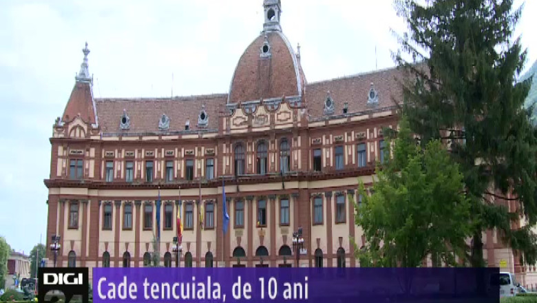 Atentie, cade tencuiala! Imagine