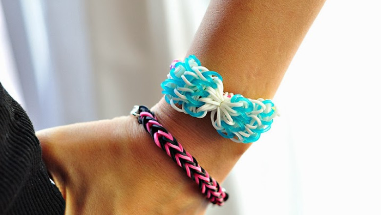 Atentie la bratarile elastice multicolore! Pot fi cancerigene Imagine