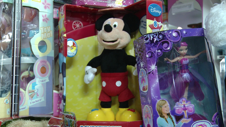 Atentie la jucarii Imagine