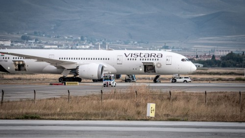 Aterizare de urgenta in Turcia. Un avion cu 247 de persoane la bord a aterizat pe aeroportul din Erzurum dupa o alerta cu bomba Imagine