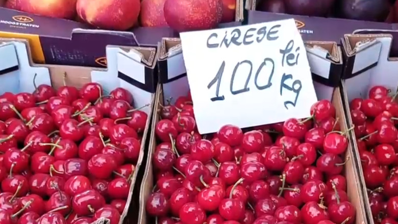 Au aparut ciresele in piete, la preturi care pot ajunge la 150 de lei/ kg. Pe tarabe sunt doar importuri. „Mai bine investim in aur” Imagine