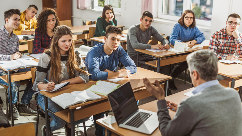 Au inceput inscrierile la Bacalaureat 2026: Actele necesare si termenul-limita pentru depunerea dosarelor Imagine