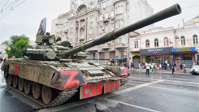 „Au murit sub senilele tancului”. Tot mai multi civili din Rusia ajung sa fie calcati de masinile de razboi ale lui Putin Imagine