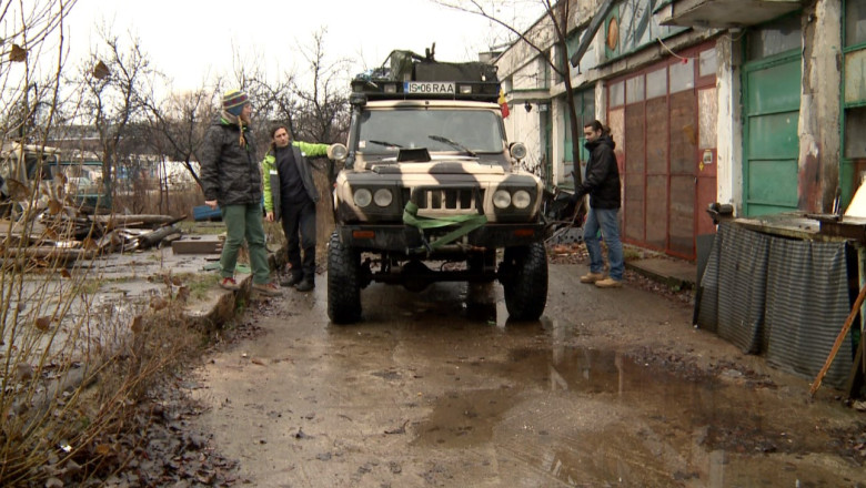 Au revenit din expeditia siberiana. Cei trei tineri din Iasi plecati in aventura cu un ARO vor realiza un documentar Imagine
