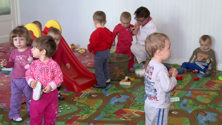 Au stors peste jumatate de milion de lei de la cresele din Iasi Imagine